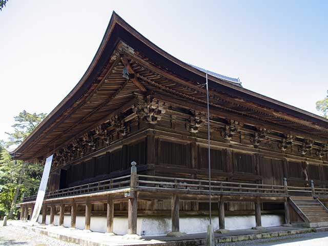 三井寺(園城寺)金堂
