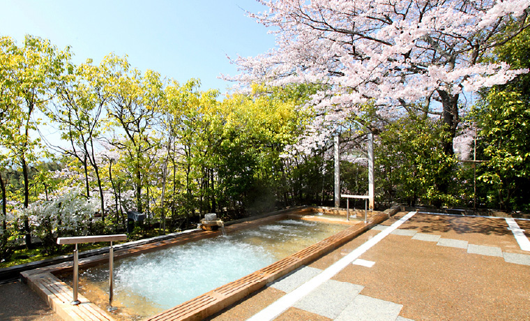 露天風呂に浸かりながら眺める景色はここでしか見られない絶景です