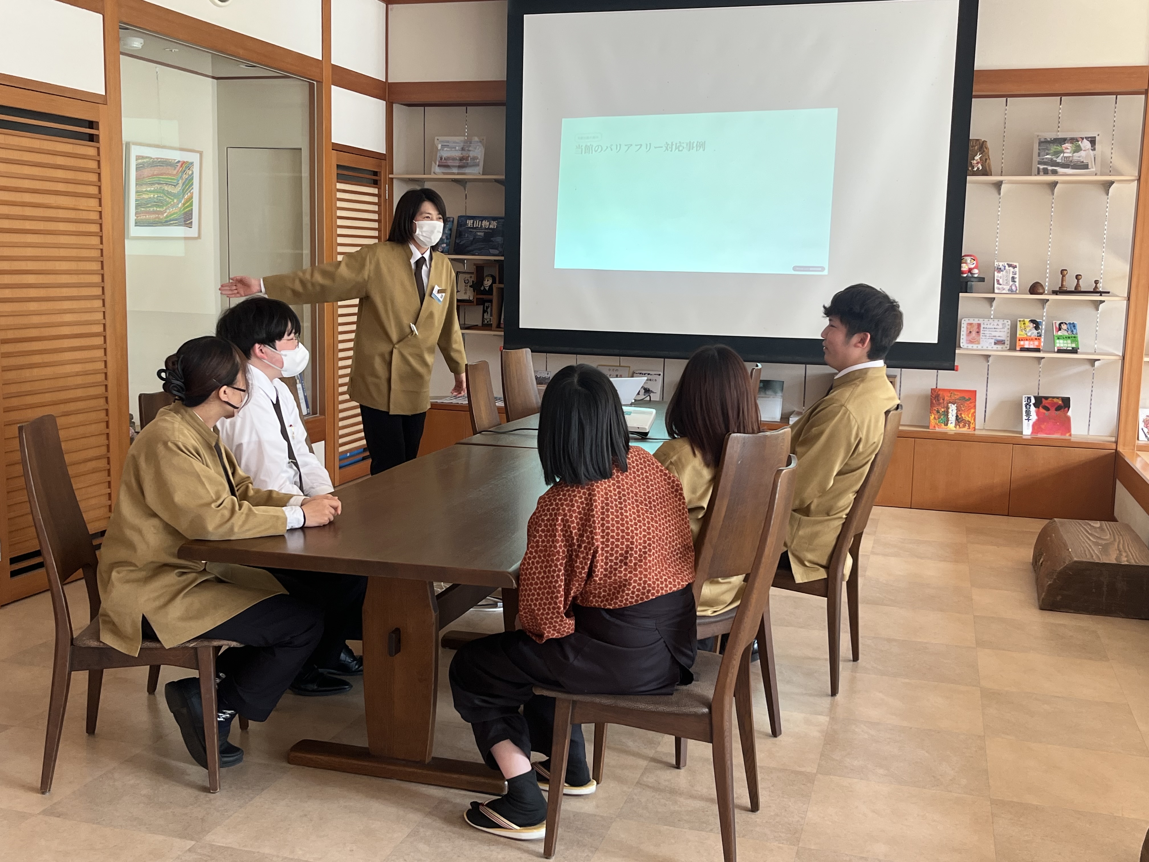 雄山荘の心のバリアフリー研修